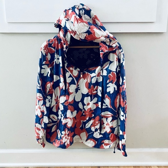 Lou & Grey Jackets & Blazers - Lou & Grey Form Wanderweave Windbreaker 1/4 Zip Jacket Size Medium Floral Purple